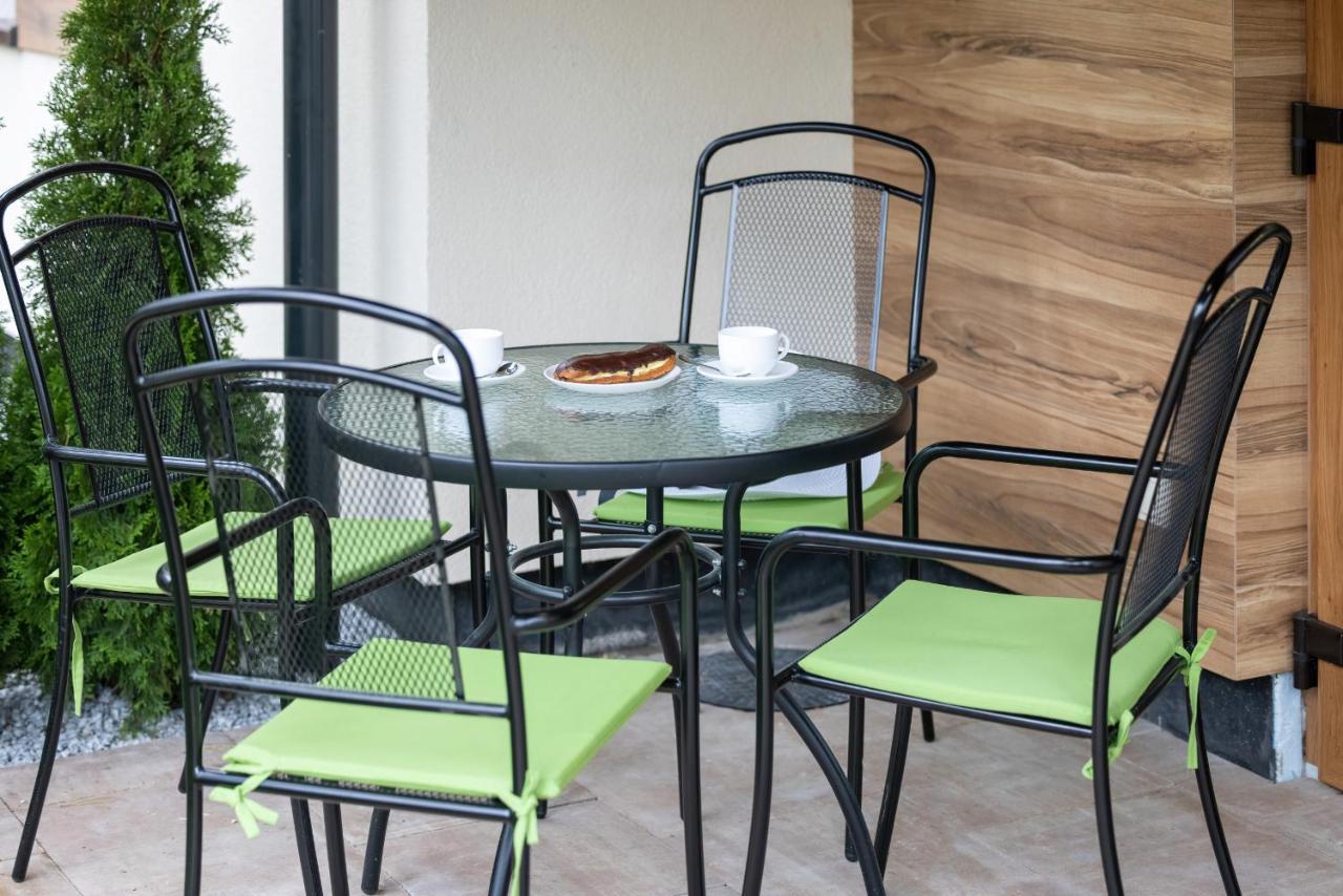 Apartamenty Zielona 11 By Noclegi Renters Мендзиводзе Екстериор снимка